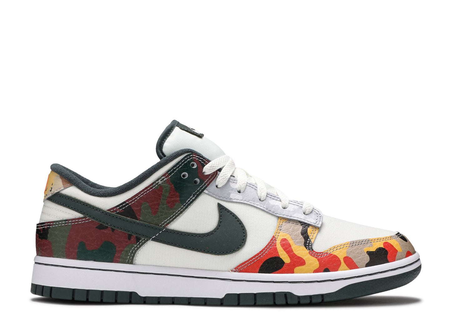 DUNK LOW SE 'SAIL MULTI-CAMO'